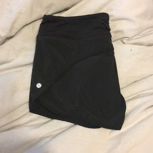 Lululemon athleta shorts (size 6)